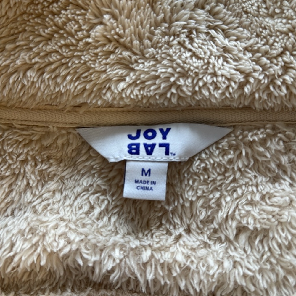Fuzzy pullover - Picture 3 of 4
